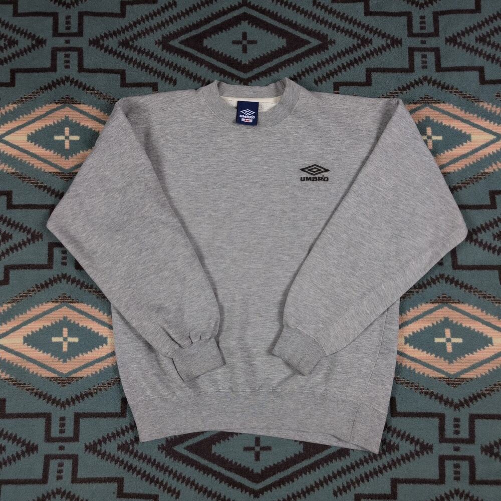 Vintage Umbro Men's Medium Grey Oversized Streetwear Neck 90's Crewneck Sweater